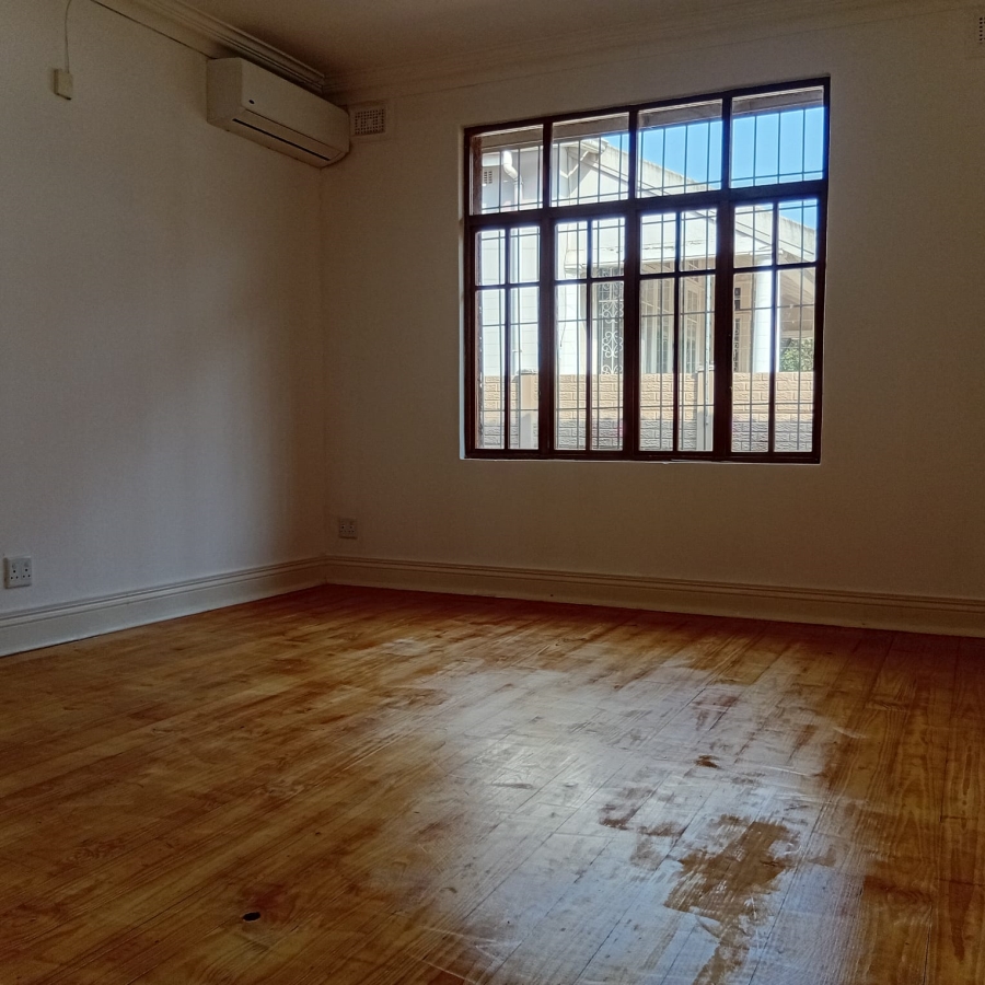 To Let 3 Bedroom Property for Rent in Windermere KwaZulu-Natal