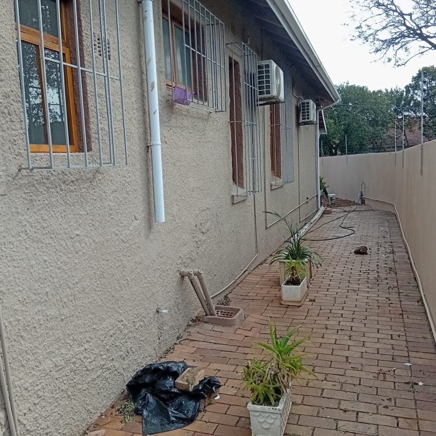 To Let 3 Bedroom Property for Rent in Windermere KwaZulu-Natal