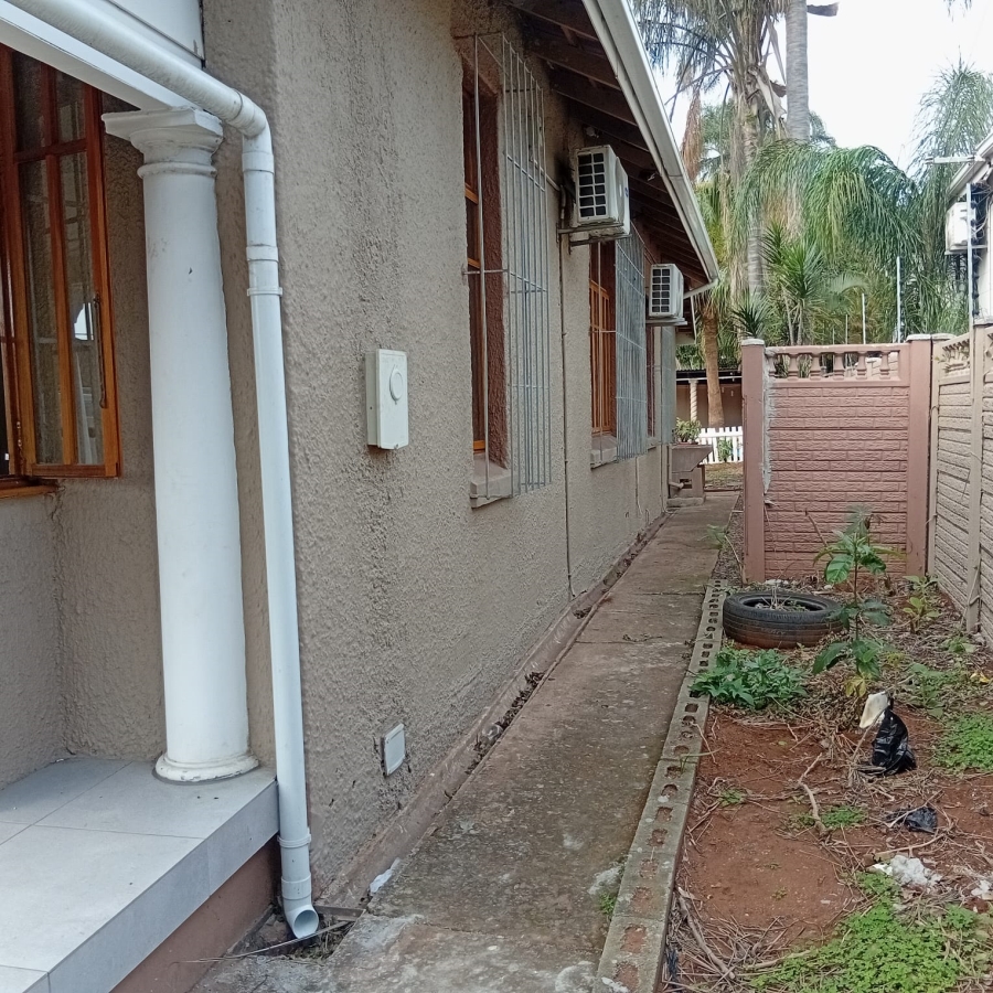 To Let 3 Bedroom Property for Rent in Windermere KwaZulu-Natal