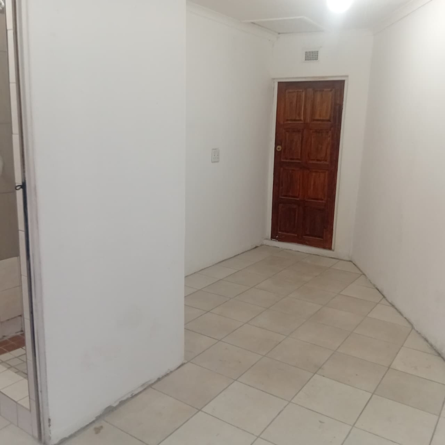 To Let 3 Bedroom Property for Rent in Windermere KwaZulu-Natal