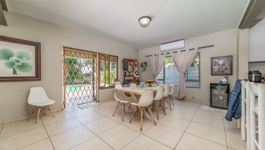 4 Bedroom Property for Sale in Shakas Rock KwaZulu-Natal