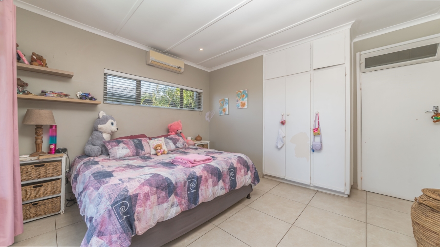 4 Bedroom Property for Sale in Shakas Rock KwaZulu-Natal