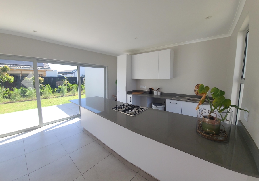 To Let 2 Bedroom Property for Rent in Sheffield Beach KwaZulu-Natal