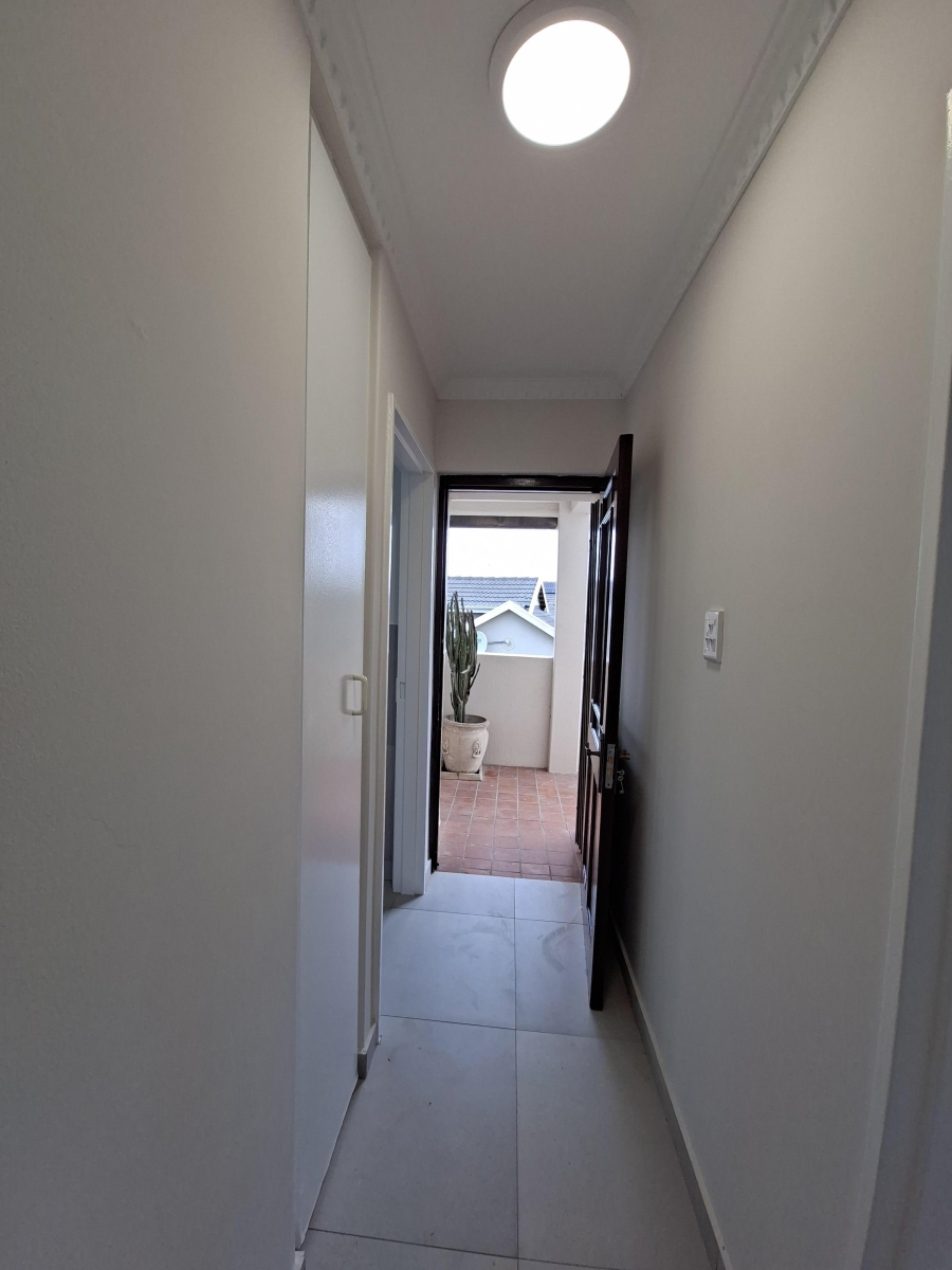 To Let 1 Bedroom Property for Rent in Umhlanga KwaZulu-Natal