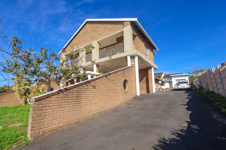 9 Bedroom Property for Sale in Park Rynie KwaZulu-Natal