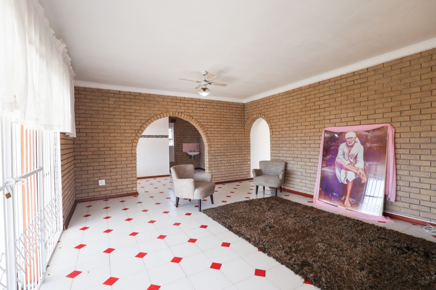 9 Bedroom Property for Sale in Park Rynie KwaZulu-Natal