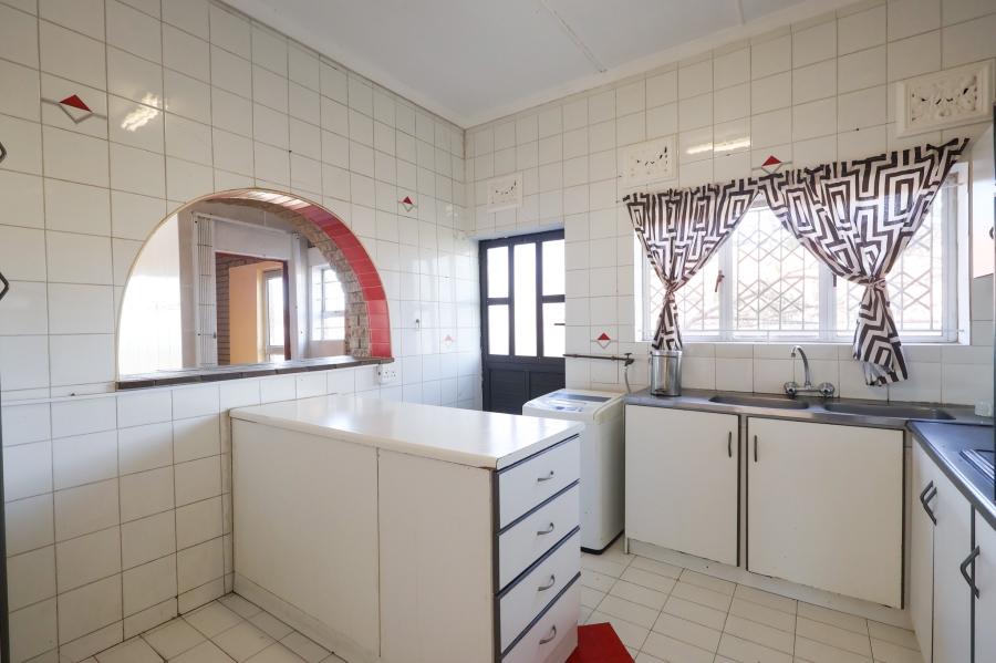9 Bedroom Property for Sale in Park Rynie KwaZulu-Natal