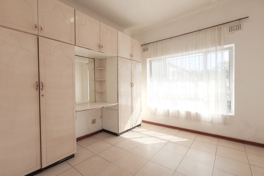 9 Bedroom Property for Sale in Park Rynie KwaZulu-Natal