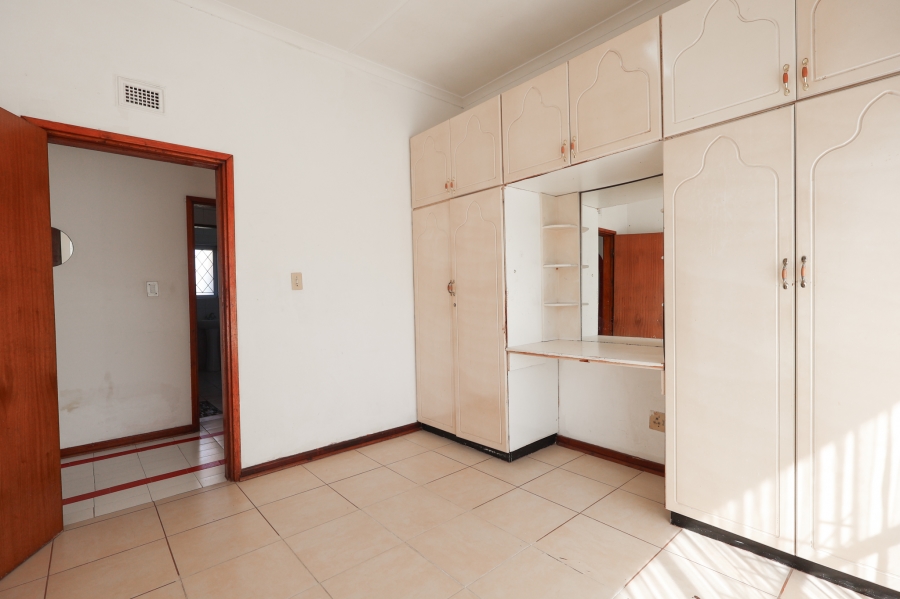 9 Bedroom Property for Sale in Park Rynie KwaZulu-Natal