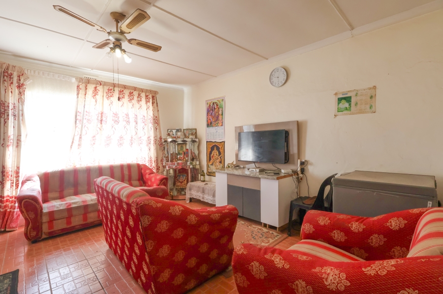 9 Bedroom Property for Sale in Park Rynie KwaZulu-Natal