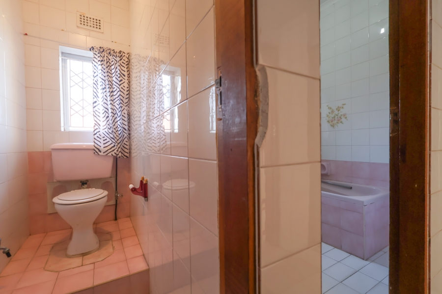 9 Bedroom Property for Sale in Park Rynie KwaZulu-Natal