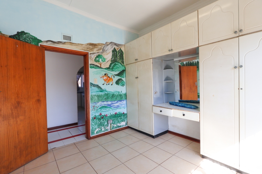 9 Bedroom Property for Sale in Park Rynie KwaZulu-Natal