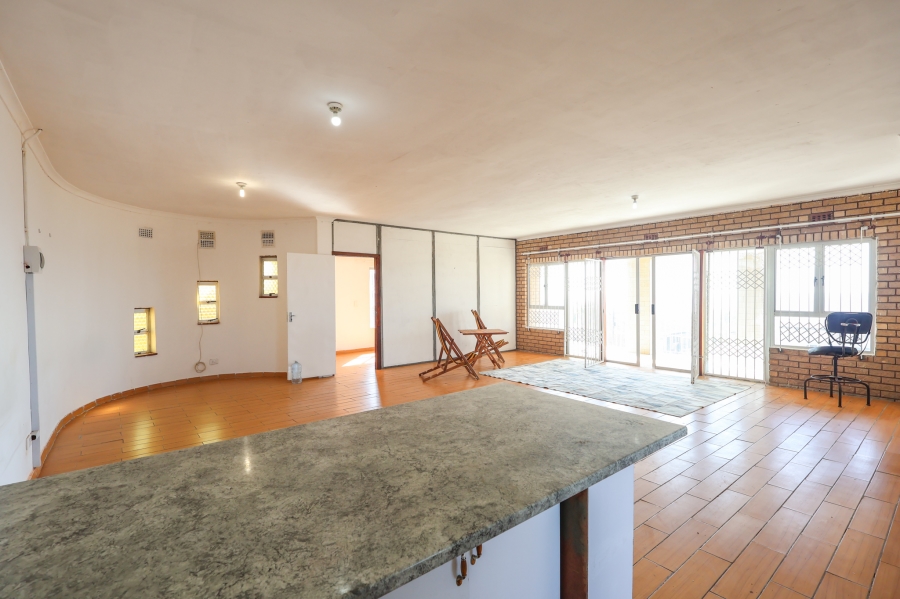 9 Bedroom Property for Sale in Park Rynie KwaZulu-Natal