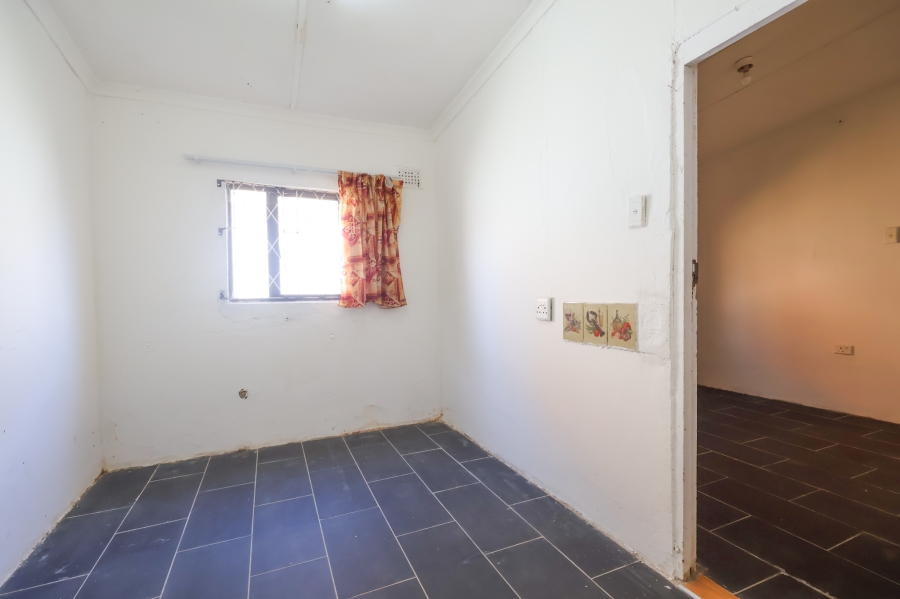 9 Bedroom Property for Sale in Park Rynie KwaZulu-Natal