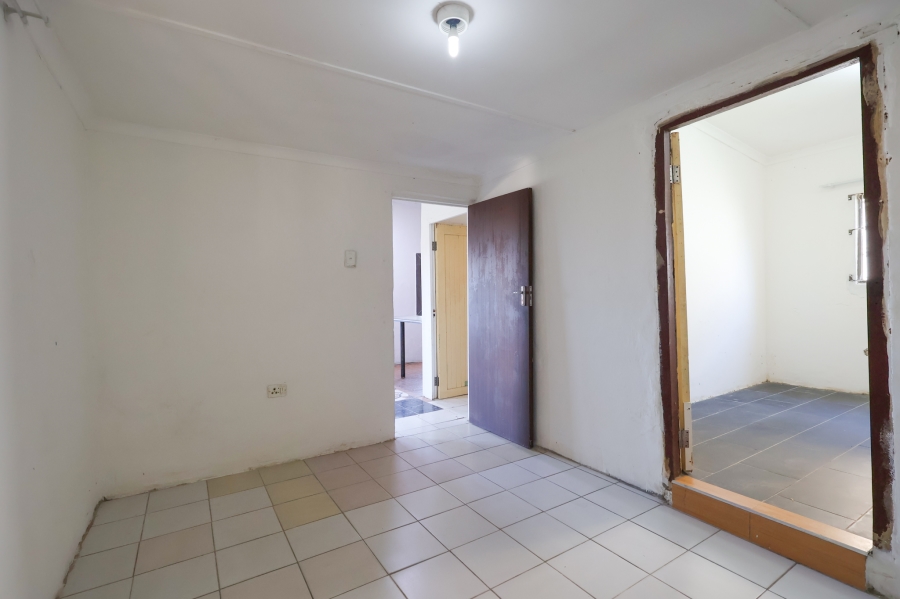 9 Bedroom Property for Sale in Park Rynie KwaZulu-Natal