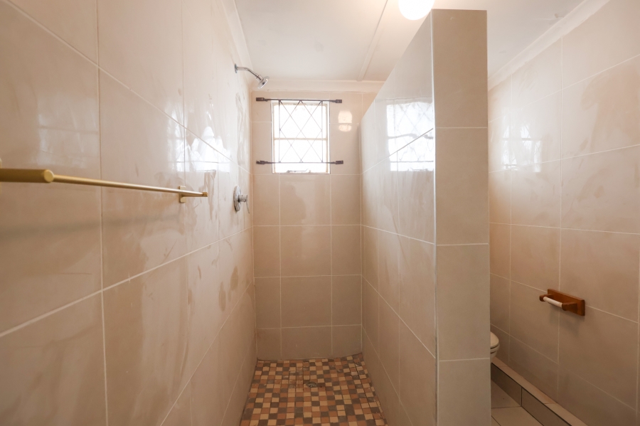 9 Bedroom Property for Sale in Park Rynie KwaZulu-Natal