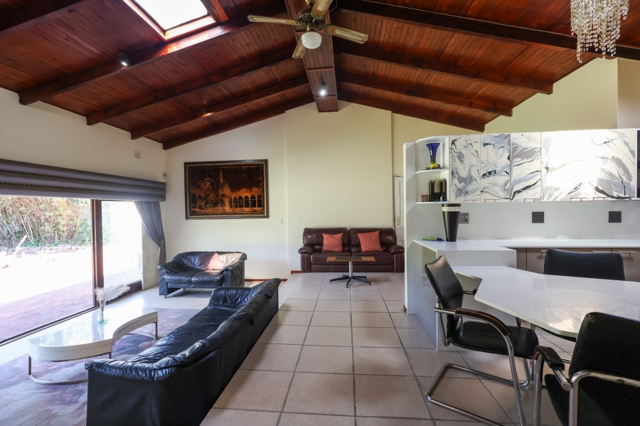 5 Bedroom Property for Sale in Athlone Park KwaZulu-Natal