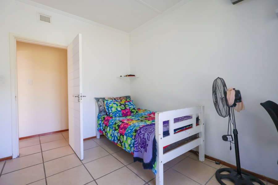 5 Bedroom Property for Sale in Athlone Park KwaZulu-Natal