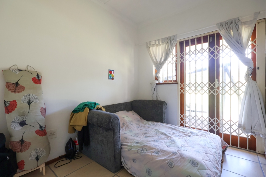 5 Bedroom Property for Sale in Athlone Park KwaZulu-Natal