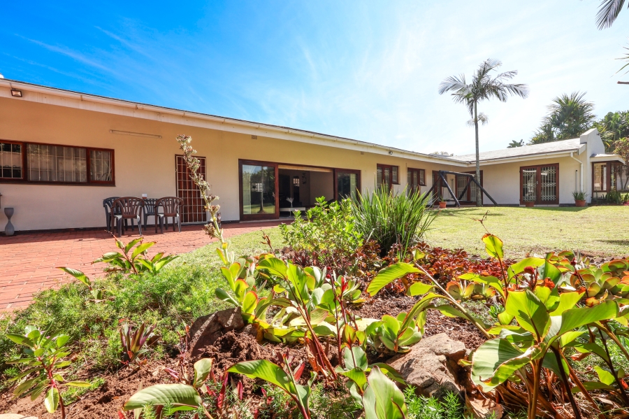 5 Bedroom Property for Sale in Athlone Park KwaZulu-Natal