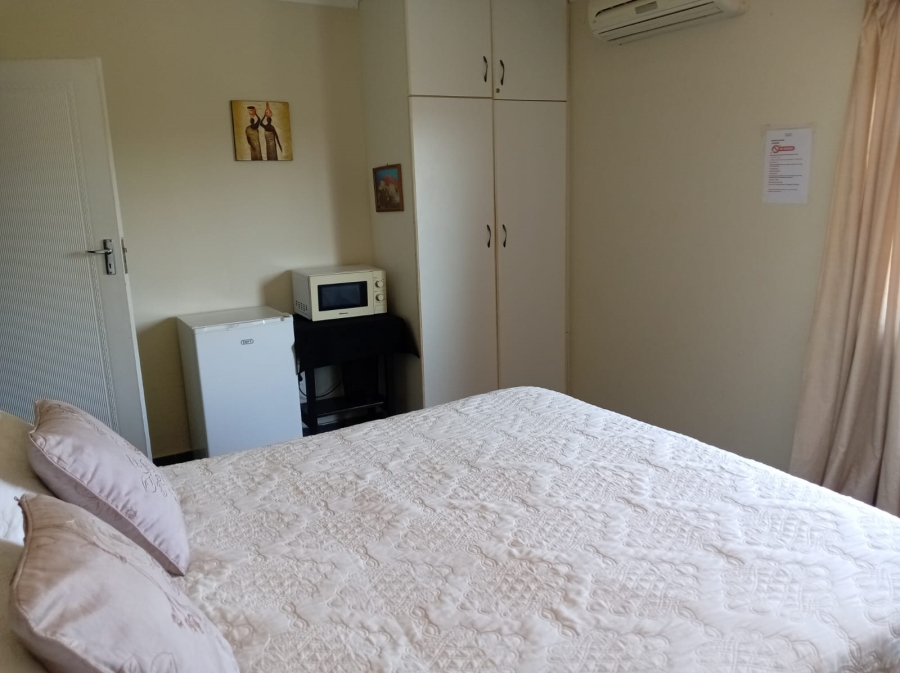 To Let 1 Bedroom Property for Rent in Amanzimtoti KwaZulu-Natal