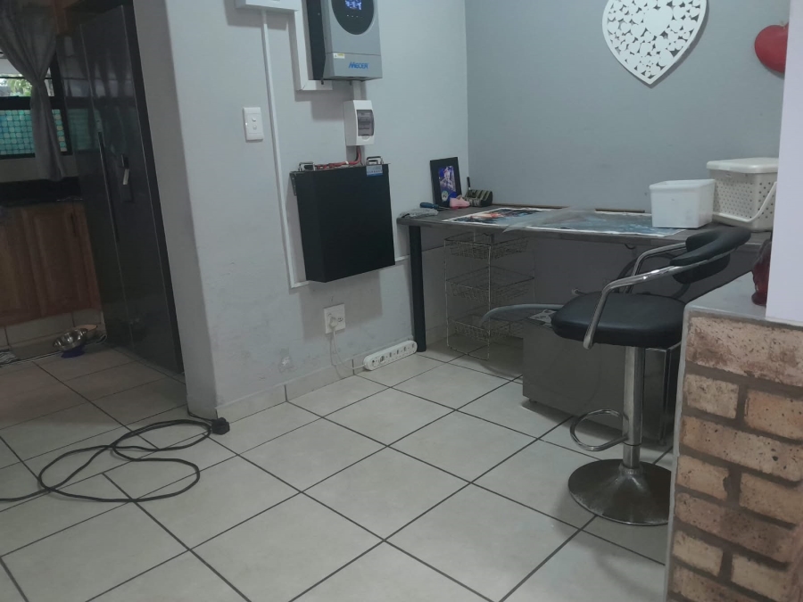 4 Bedroom Property for Sale in Doon Heights KwaZulu-Natal