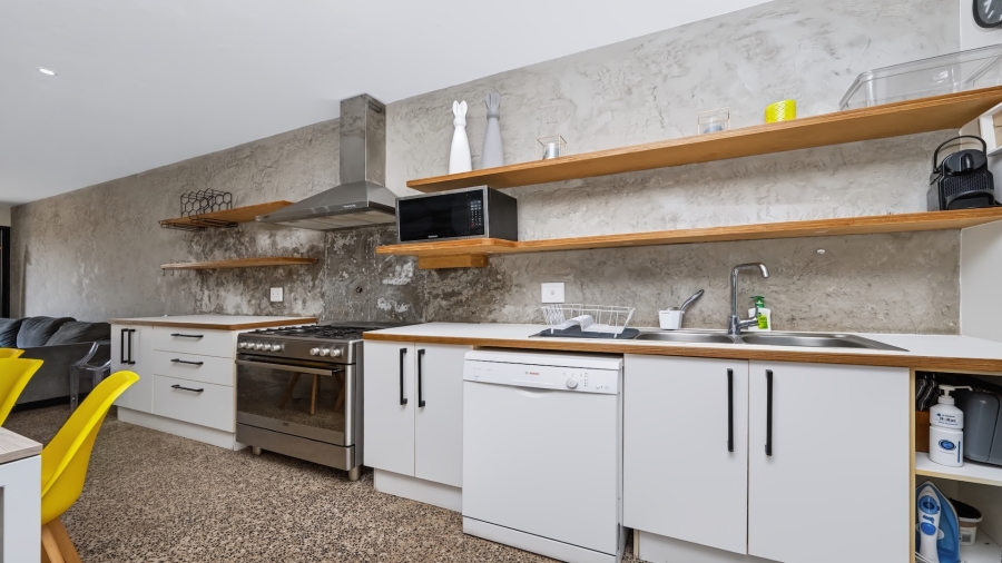 2 Bedroom Property for Sale in Prince