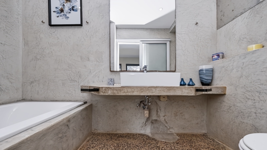 2 Bedroom Property for Sale in Prince