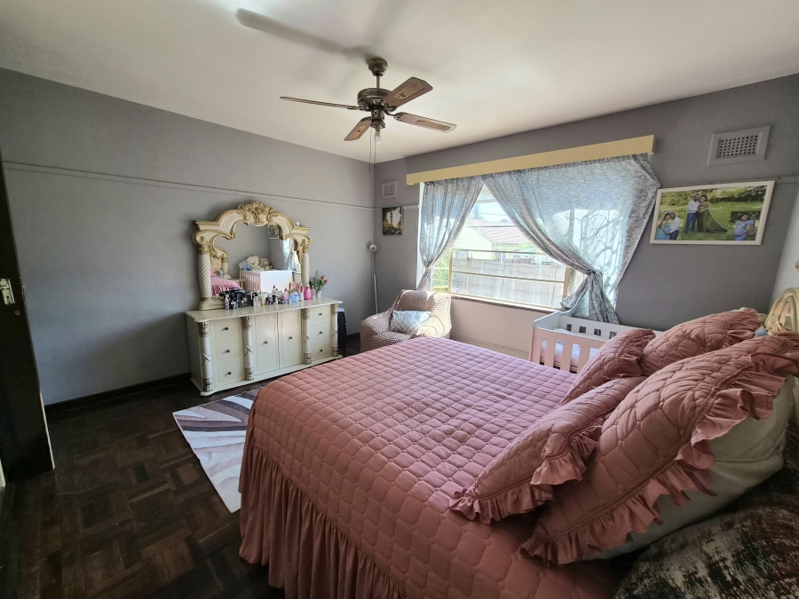 2 Bedroom Property for Sale in Scottsville KwaZulu-Natal