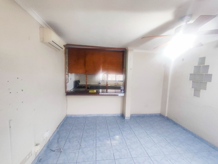 To Let 3 Bedroom Property for Rent in Northcroft KwaZulu-Natal