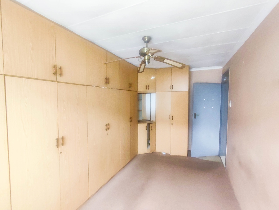 To Let 3 Bedroom Property for Rent in Northcroft KwaZulu-Natal