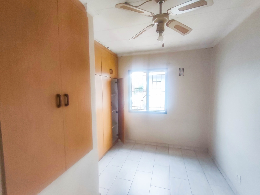 To Let 3 Bedroom Property for Rent in Northcroft KwaZulu-Natal