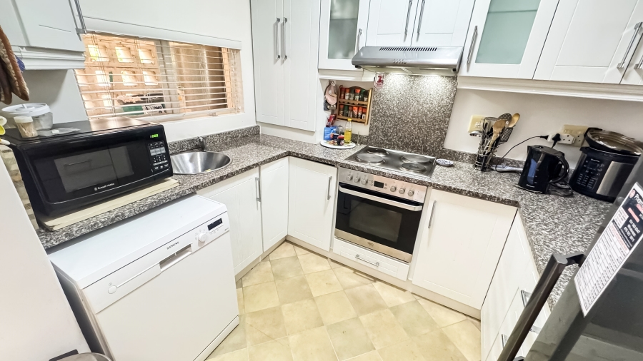 To Let 2 Bedroom Property for Rent in Umgeni Park KwaZulu-Natal