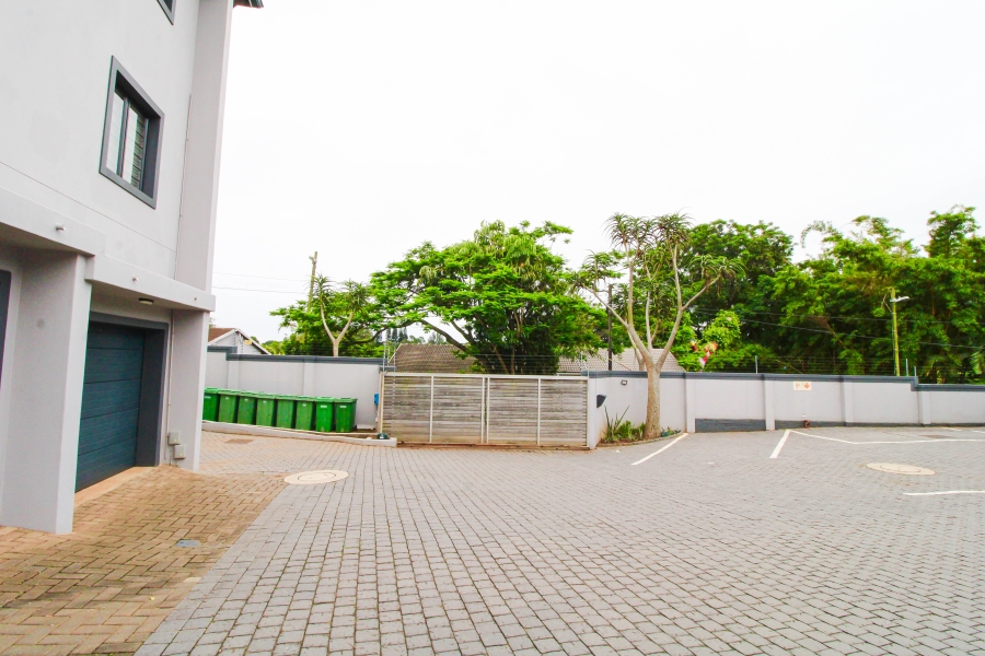 To Let 2 Bedroom Property for Rent in Durban North KwaZulu-Natal