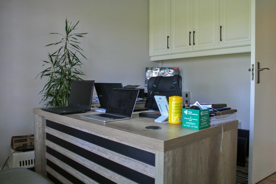 4 Bedroom Property for Sale in Belvedere KwaZulu-Natal