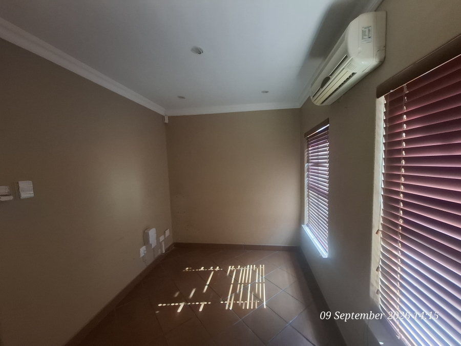To Let Commercial Property for Rent in Pioneer Park KwaZulu-Natal
