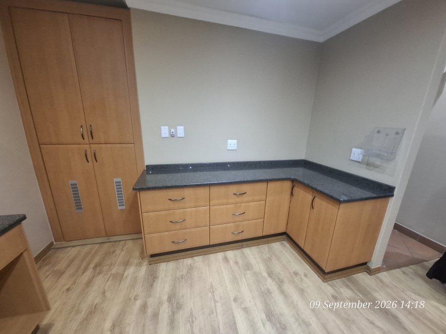 To Let Commercial Property for Rent in Pioneer Park KwaZulu-Natal