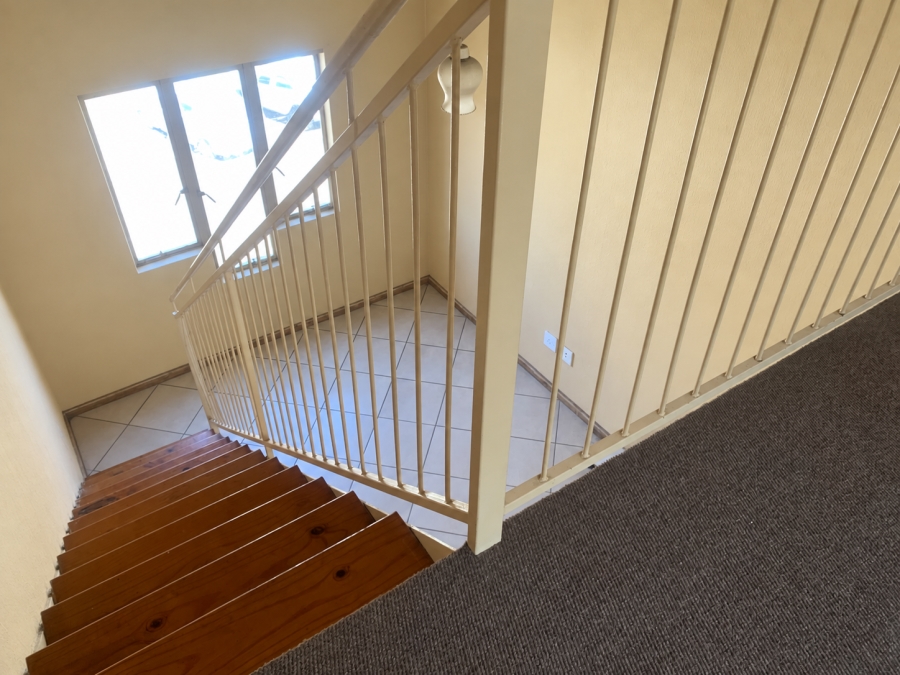 To Let 1 Bedroom Property for Rent in Scottsville KwaZulu-Natal