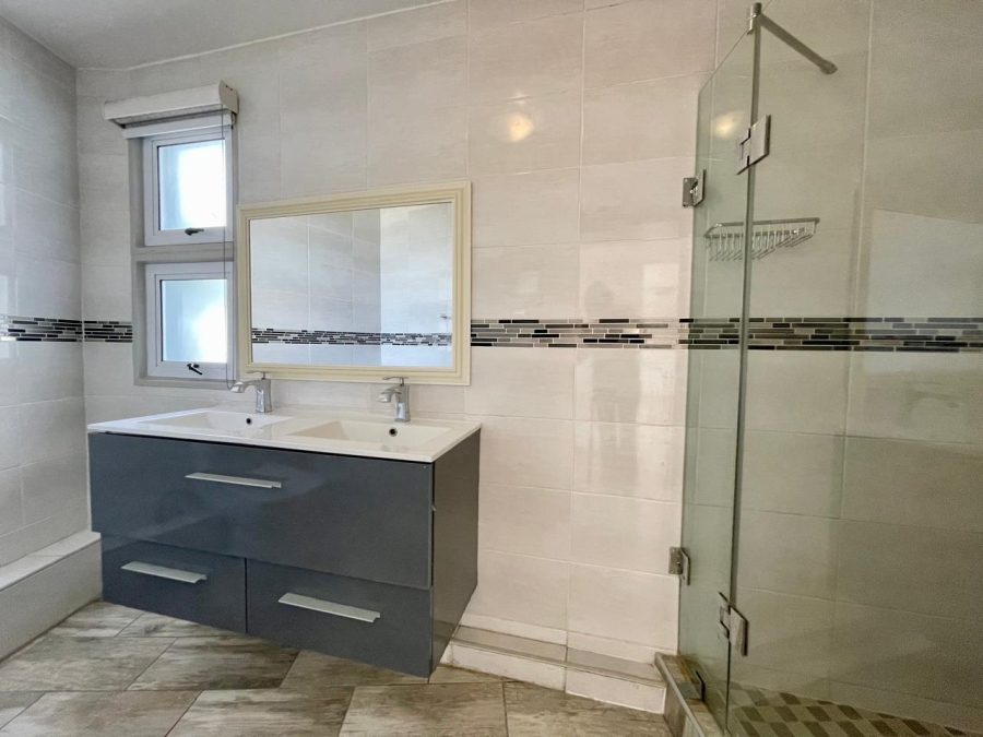 3 Bedroom Property for Sale in Shakas Rock KwaZulu-Natal