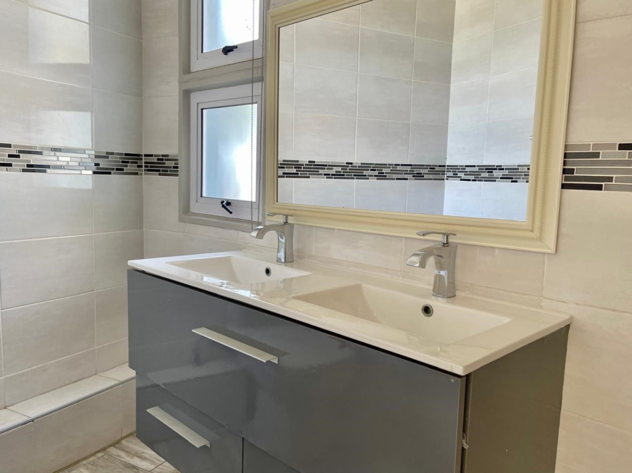 3 Bedroom Property for Sale in Shakas Rock KwaZulu-Natal