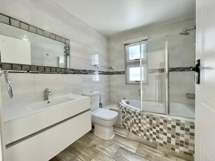 3 Bedroom Property for Sale in Shakas Rock KwaZulu-Natal