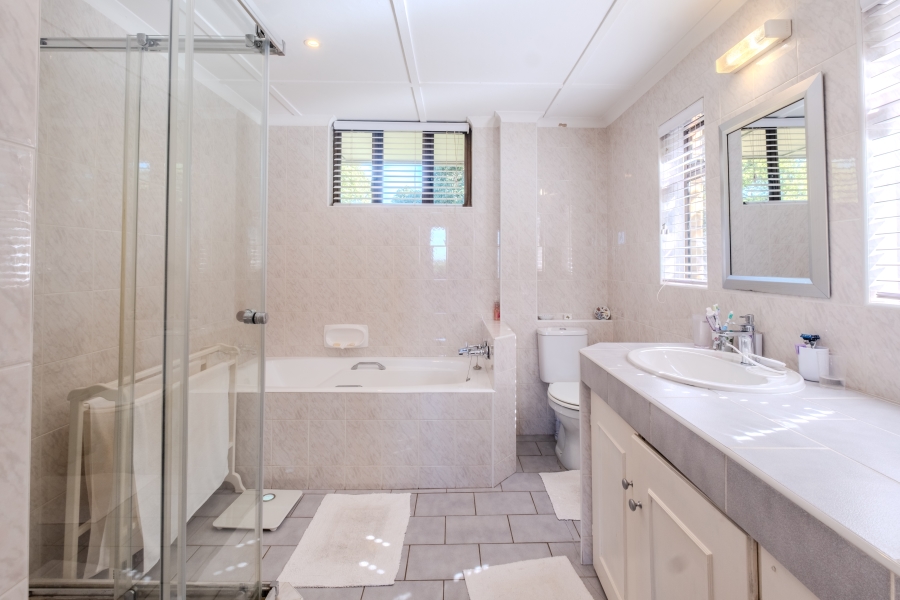 4 Bedroom Property for Sale in Durban North KwaZulu-Natal