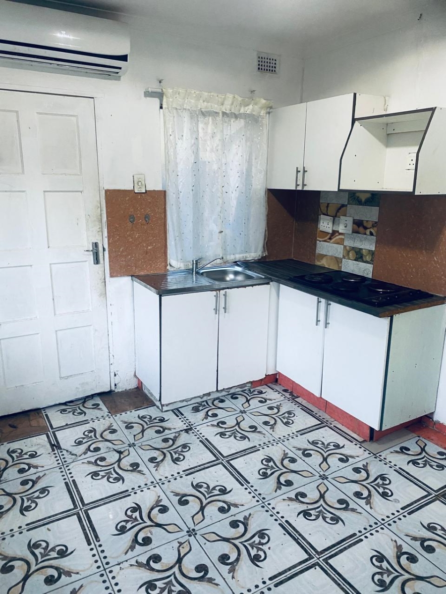 To Let 1 Bedroom Property for Rent in Reservoir Hills KwaZulu-Natal