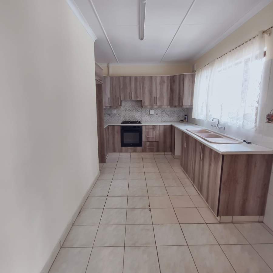 To Let 3 Bedroom Property for Rent in Northdene KwaZulu-Natal