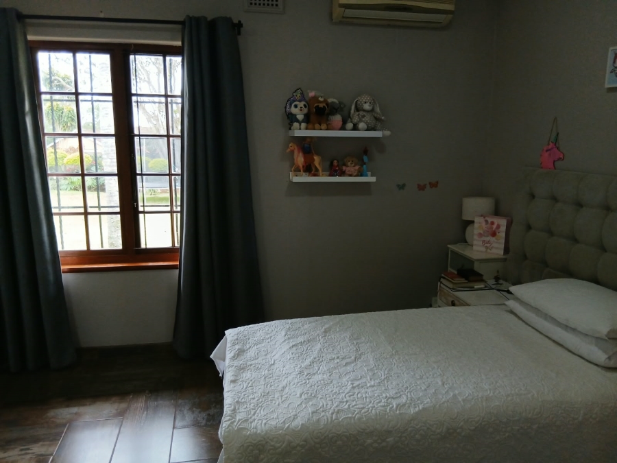 5 Bedroom Property for Sale in Forest Hills KwaZulu-Natal