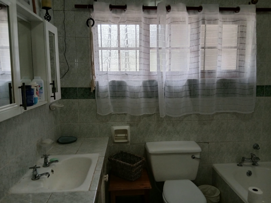 5 Bedroom Property for Sale in Forest Hills KwaZulu-Natal
