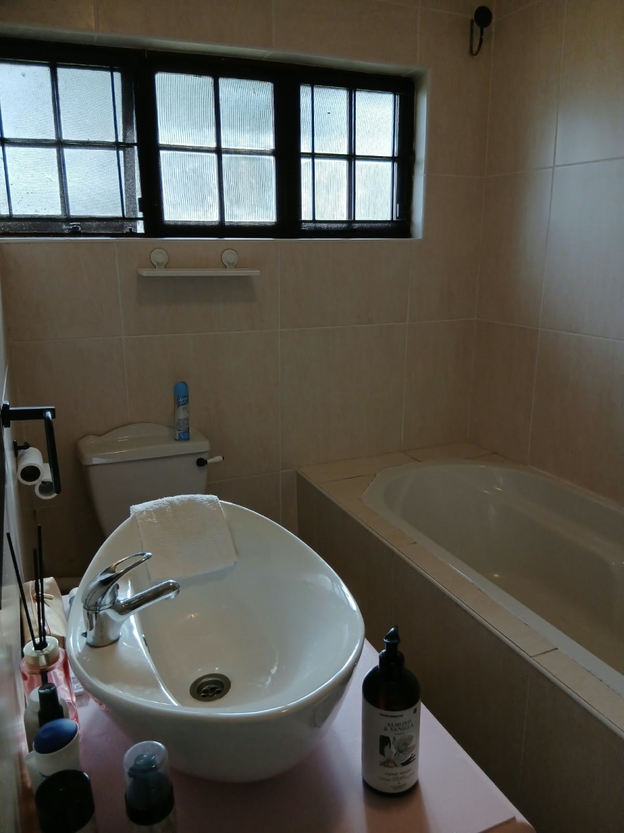5 Bedroom Property for Sale in Forest Hills KwaZulu-Natal