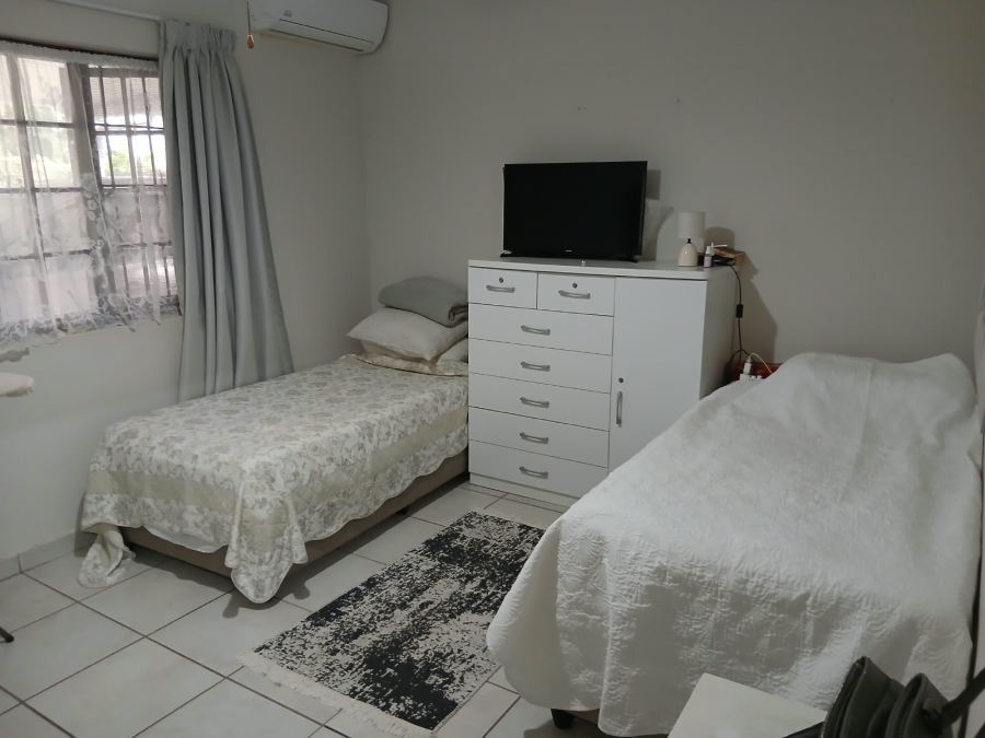 5 Bedroom Property for Sale in Forest Hills KwaZulu-Natal