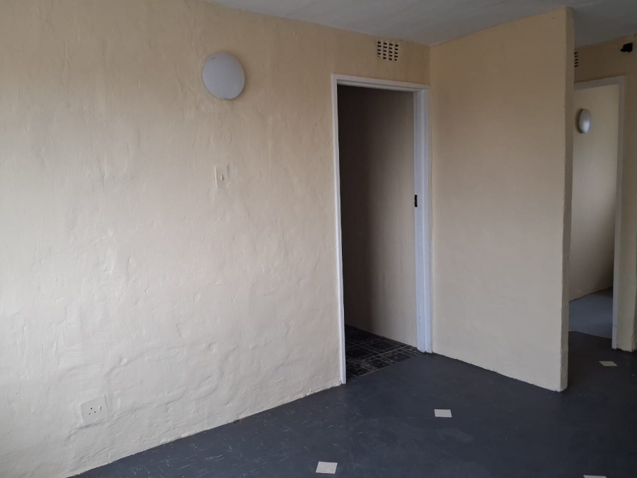 To Let 2 Bedroom Property for Rent in Austerville KwaZulu-Natal