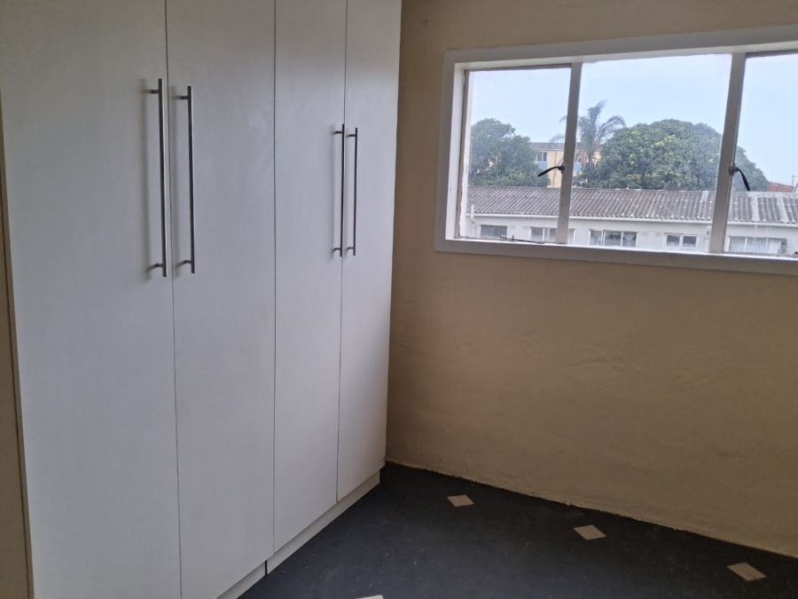 To Let 2 Bedroom Property for Rent in Austerville KwaZulu-Natal